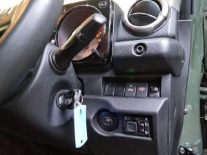 Suzuki Jimny 1.5 GLX AllGrip 5-door auto - Image 10