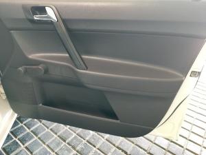 Volkswagen Polo Vivo 5-door 1.4 - Image 12