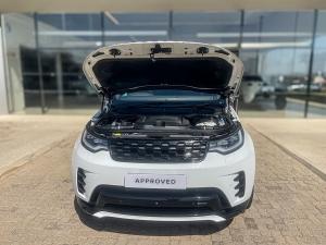 Land Rover Discovery D300 R-Dynamic SE - Image 16