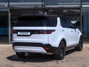 Land Rover Discovery D300 R-Dynamic SE - Image 3