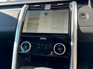 Land Rover Discovery D300 R-Dynamic SE - Image 6