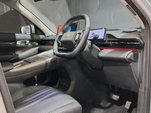 Geely E5 EM-i Apex - Image 17