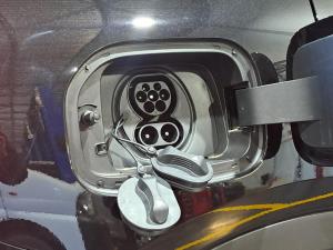 Geely E5 EM-i Apex - Image 8