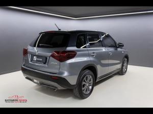Suzuki Vitara 1.6 GLX auto - Image 2