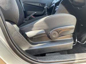 Toyota Urban Cruiser 1.5 XS - Image 19