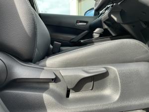 Toyota Corolla Cross 1.8 HEV XS - Image 9