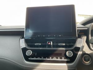 Toyota Corolla Cross 1.8 HEV XS - Image 14