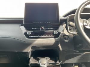 Toyota Corolla Cross 1.8 HEV XS - Image 15