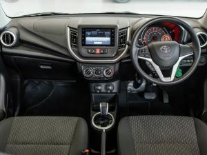 Toyota Vitz 1.0 XR manual - Image 6