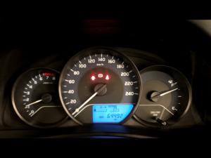 Toyota Corolla Quest 1.8 Plus manual - Image 9