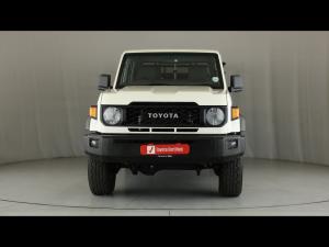 Toyota Land Cruiser 79 2.8GD-6 double cab auto - Image 4