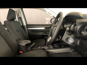 Toyota Hilux 2.4GD-6 double cab 4x4 Raider auto - Image 10