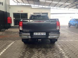 Toyota Hilux 2.4GD-6 single cab Raider manual - Image 5