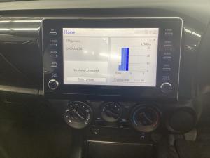 Toyota Hilux 2.4GD-6 single cab Raider manual - Image 13