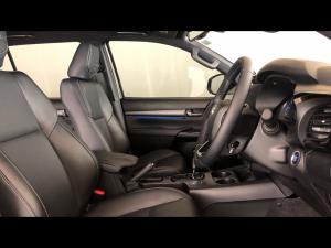 Toyota Hilux 2.8GD-6 double cab 4x4 Legend 55 - Image 10