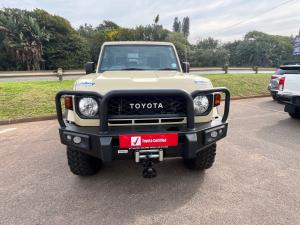 Toyota Land Cruiser 79 2.8GD-6 single cab auto - Image 4