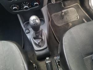 Nissan NP200 1.6i safety pack (aircon) - Image 10
