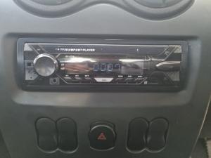Nissan NP200 1.6i safety pack (aircon) - Image 11