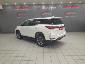 Toyota Fortuner 2.4GD-6 4X4 automatic - Image 9