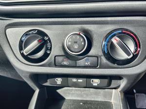 Hyundai Grand i10 1.0 Premium hatch - Image 22