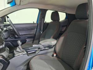 Renault Kiger 1.0 Turbo Intens manual - Image 9