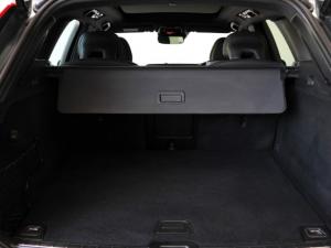 Volvo XC60 D5 AWD R-Design - Image 11