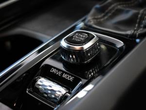 Volvo XC60 D5 AWD R-Design - Image 26