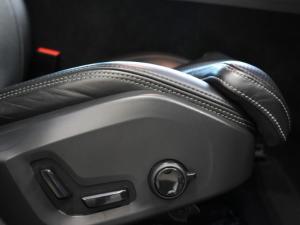 Volvo XC60 D5 AWD R-Design - Image 30