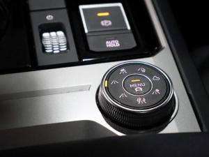 Volkswagen Touareg V6 TDI Executive R-Line - Image 28