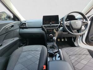 Mahindra XUV 3XO 1.2T MX3 manual - Image 14
