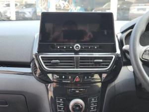 Mahindra XUV 3XO 1.2T MX3 manual - Image 15