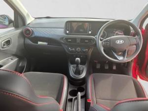 Hyundai Grand i10 1.0 Premium hatch - Image 14