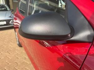 Hyundai Grand i10 1.0 Premium hatch - Image 18