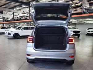 Volkswagen T-CROSS 1.0 TSI Comfortline DSG - Image 7