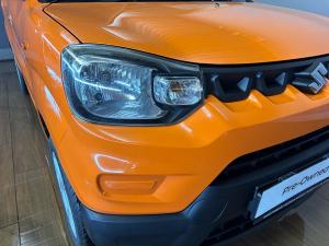 Suzuki S-Presso 1.0 GL+ manual - Image 9
