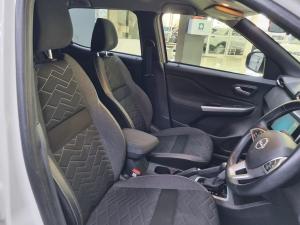 Nissan Magnite 1.0 Turbo Acenta Plus auto - Image 19