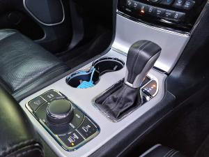 Jeep Grand Cherokee 3.6L Overland - Image 19