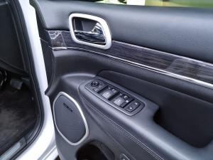 Jeep Grand Cherokee 3.6L Overland - Image 25