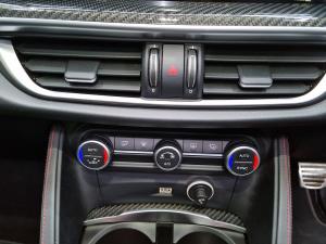 Alfa Romeo Stelvio Quadrifoglio Q4 Race Edition - Image 14