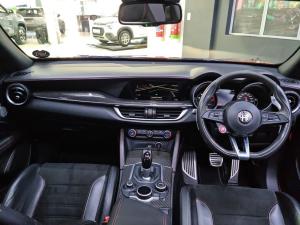 Alfa Romeo Stelvio Quadrifoglio Q4 Race Edition - Image 20