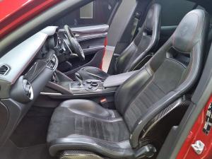 Alfa Romeo Stelvio Quadrifoglio Q4 Race Edition - Image 23