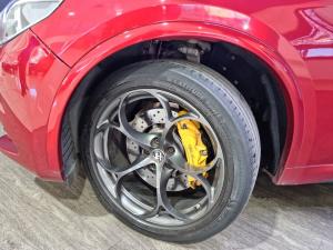 Alfa Romeo Stelvio Quadrifoglio Q4 Race Edition - Image 5