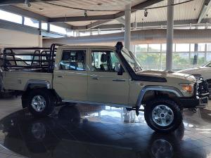 Toyota Land Cruiser 79 4.5D-4D V8 double cab LX - Image 3