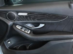 Mercedes-Benz GLC GLC300d coupe 4Matic - Image 17