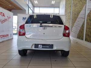 Toyota Etios hatch 1.5 Sprint - Image 5