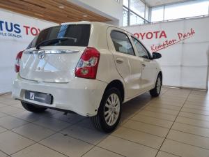 Toyota Etios hatch 1.5 Sprint - Image 2