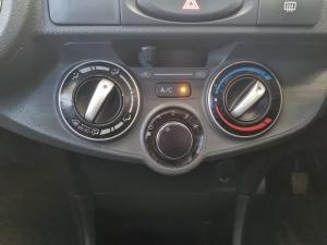 Toyota Etios hatch 1.5 Sprint - Image 12