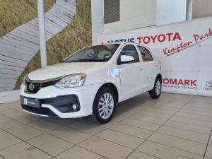 Toyota Etios hatch 1.5 Sprint - Image 17