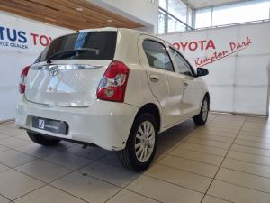 Toyota Etios hatch 1.5 Sprint - Image 2