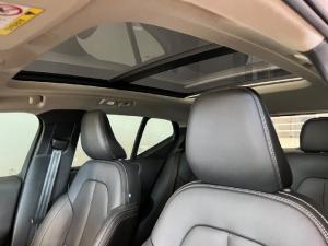 Volvo XC40 B4 Plus Dark - Image 7
